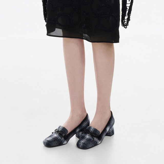 サークルチャーム ボウ ローファーパンプス（Dark Grey）