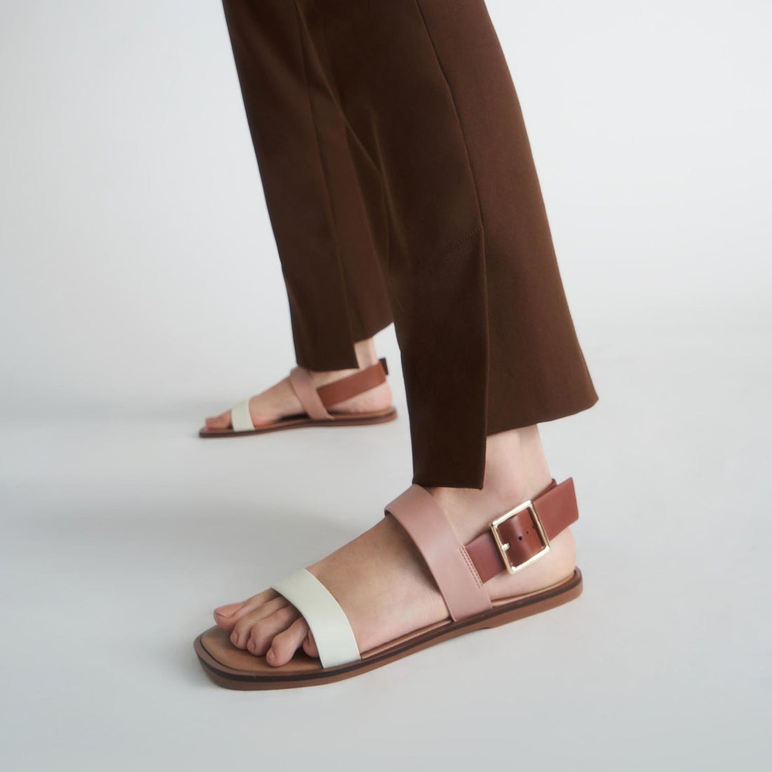 バックルアンクルストラップ フラットサンダル / Buckle Ankle Strap Flat Sandals （Multi）