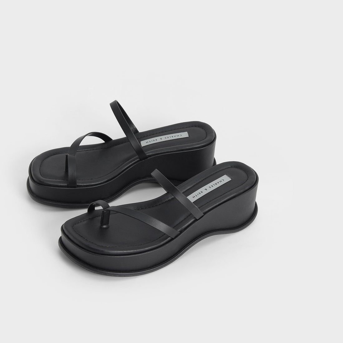 ストラッピー フラットフォームサンダル / Strappy Flatform Sandals （Black）