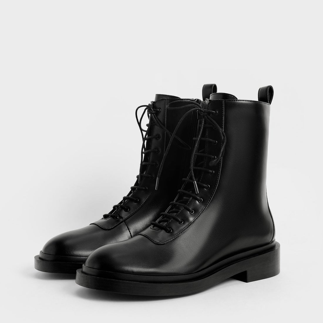 レースアップ カーフブーツ / Lace-Up Calf Boots （Black）