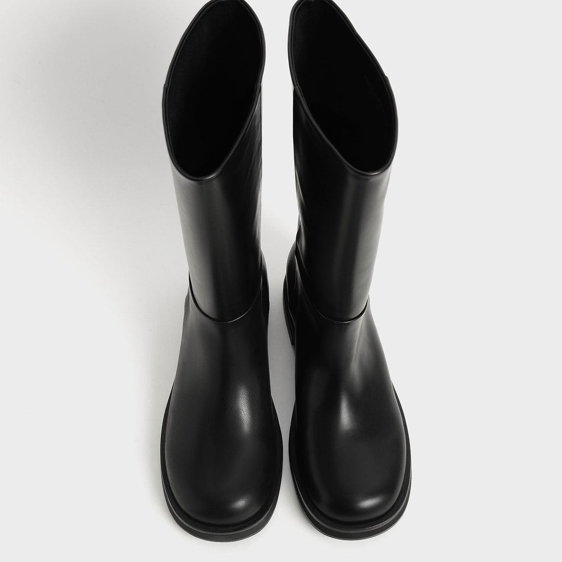 スリッポンフラット アンクルブーツ / Slip-On Flat Ankle Boots （Black）