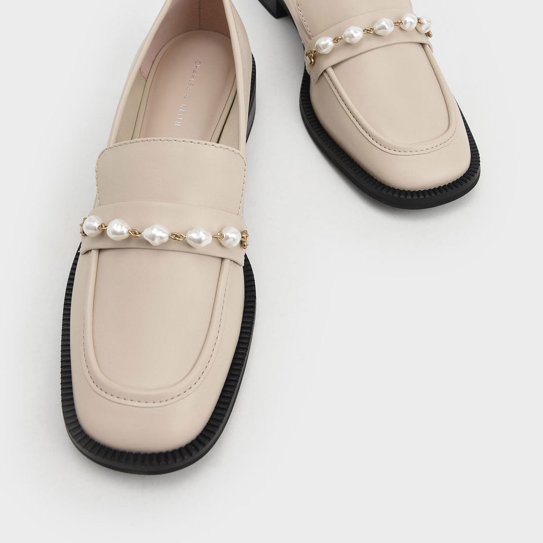 CHARLES & KEITH ビーズド ペニーローファー （Cream） -アウトレット 