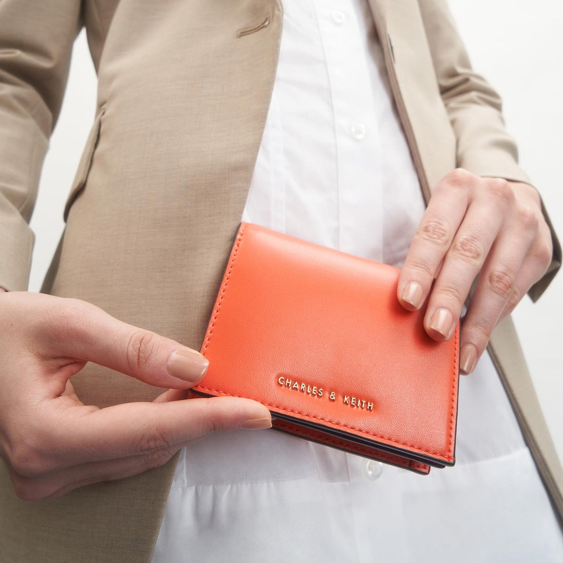 CHARLES & KEITH ミニスナップボタンウォレット （Orange 