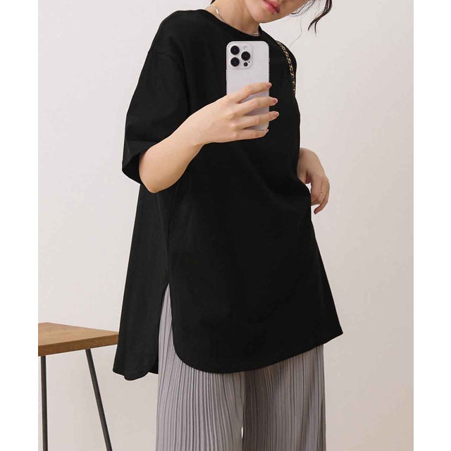 綿100％ラウンドヘムオーバーサイズ半袖Tシャツ （ブラック／半袖）