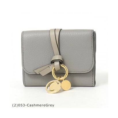 Chloe 三つ折り財布 CHC21WP945F57 ALPHABET （(1)チャームB/001/Black）｜詳細画像
