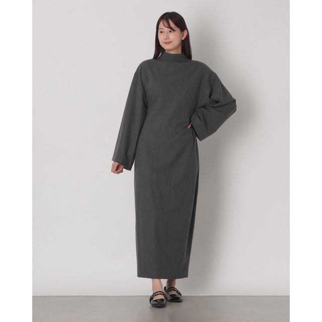 KIMONO SLEEVE STRAIGHT WOOL ONEPIECE （GRAY）