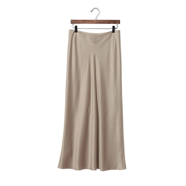 SATIN STRAIGHT MAXI SKIRT （BEIGE）