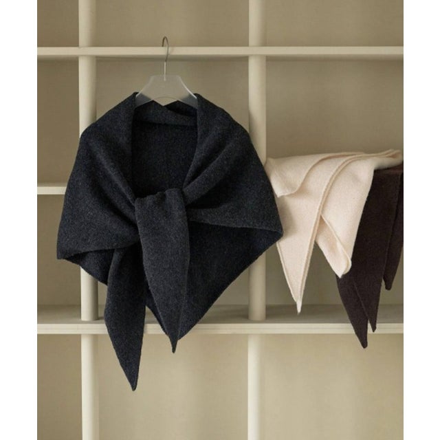 anuke Knit Triangle Scarf ニットトライアングルスカーフ/62621013 （チャコールグレー）