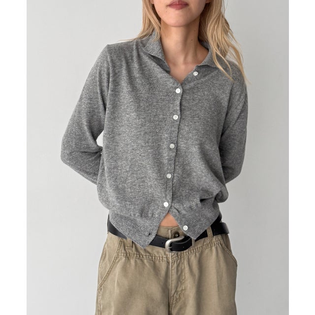 SLEEK カシミヤ混エリ付きカーディガン （グレー）