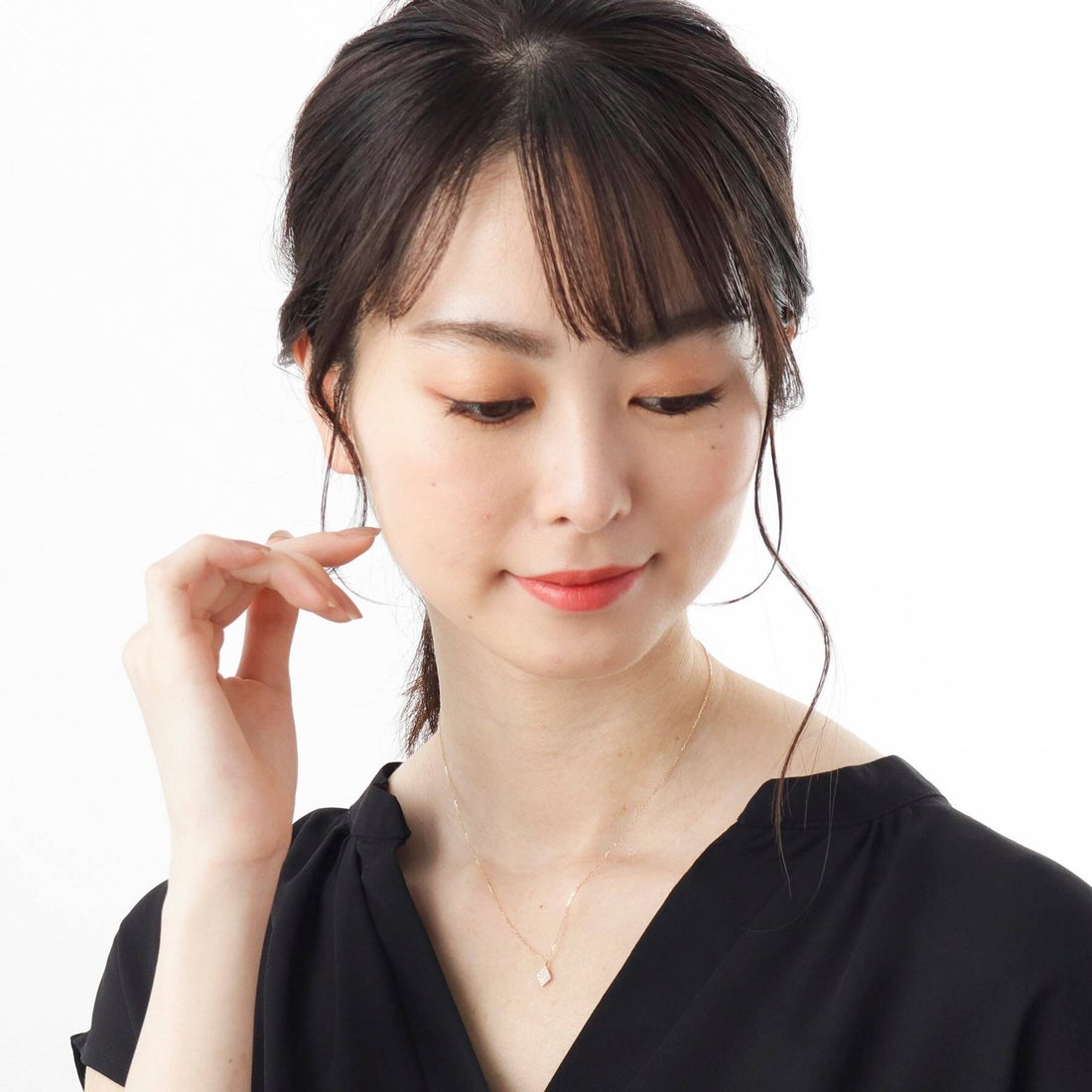 ココシュニック COCOSHNIK K10ダイヤモンド パヴェひし形 ネックレス 