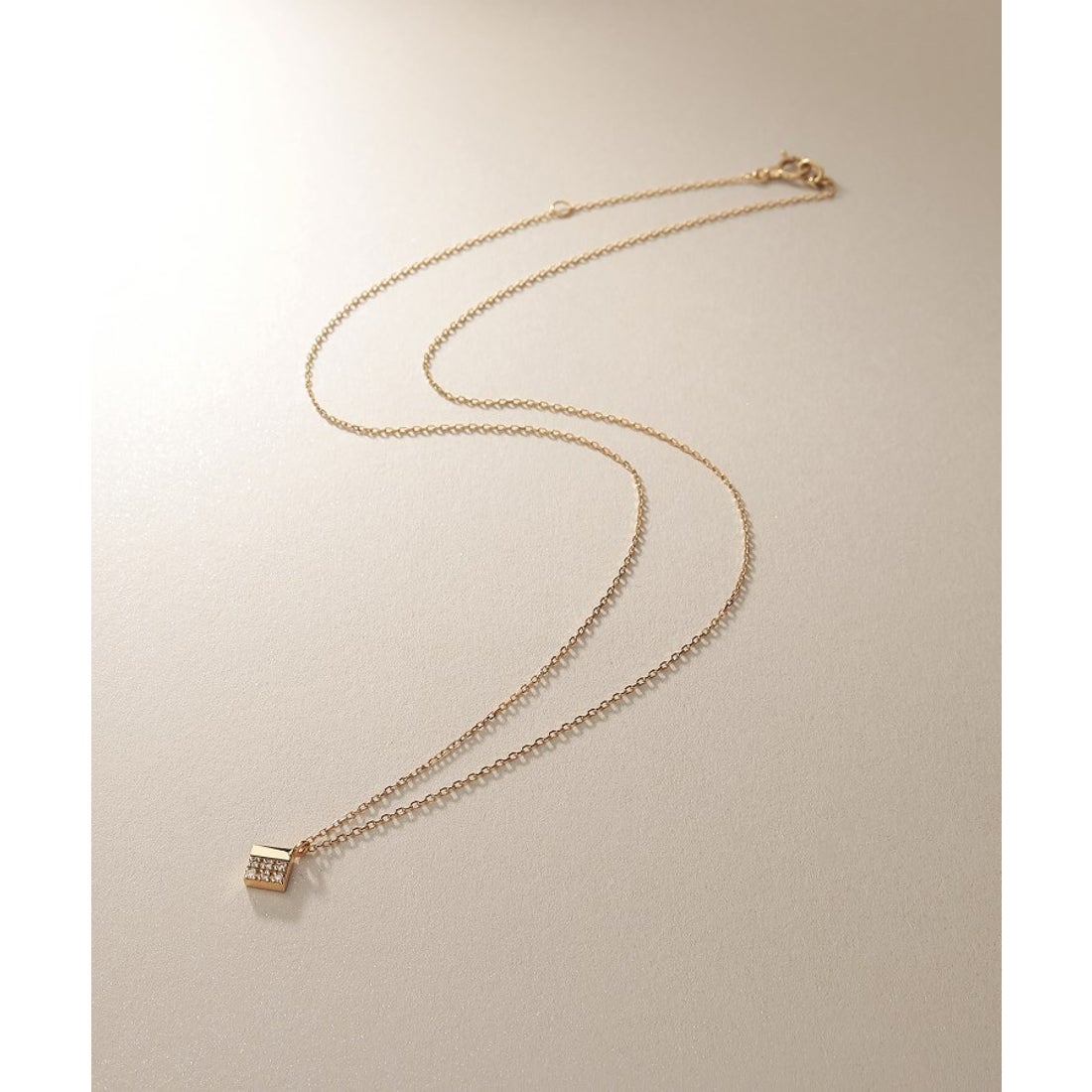 ココシュニック COCOSHNIK K10ダイヤモンド ダイヤシェイプ ネックレス 