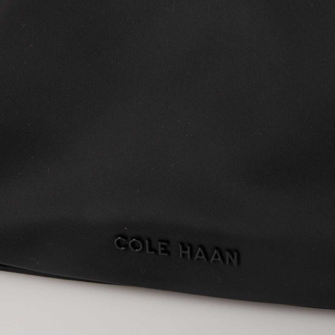コール ハーン COLE HAAN ナイロン ミニ ショルダー バッグ womens （ブラック） -ファッション通販 FASHION WALKER