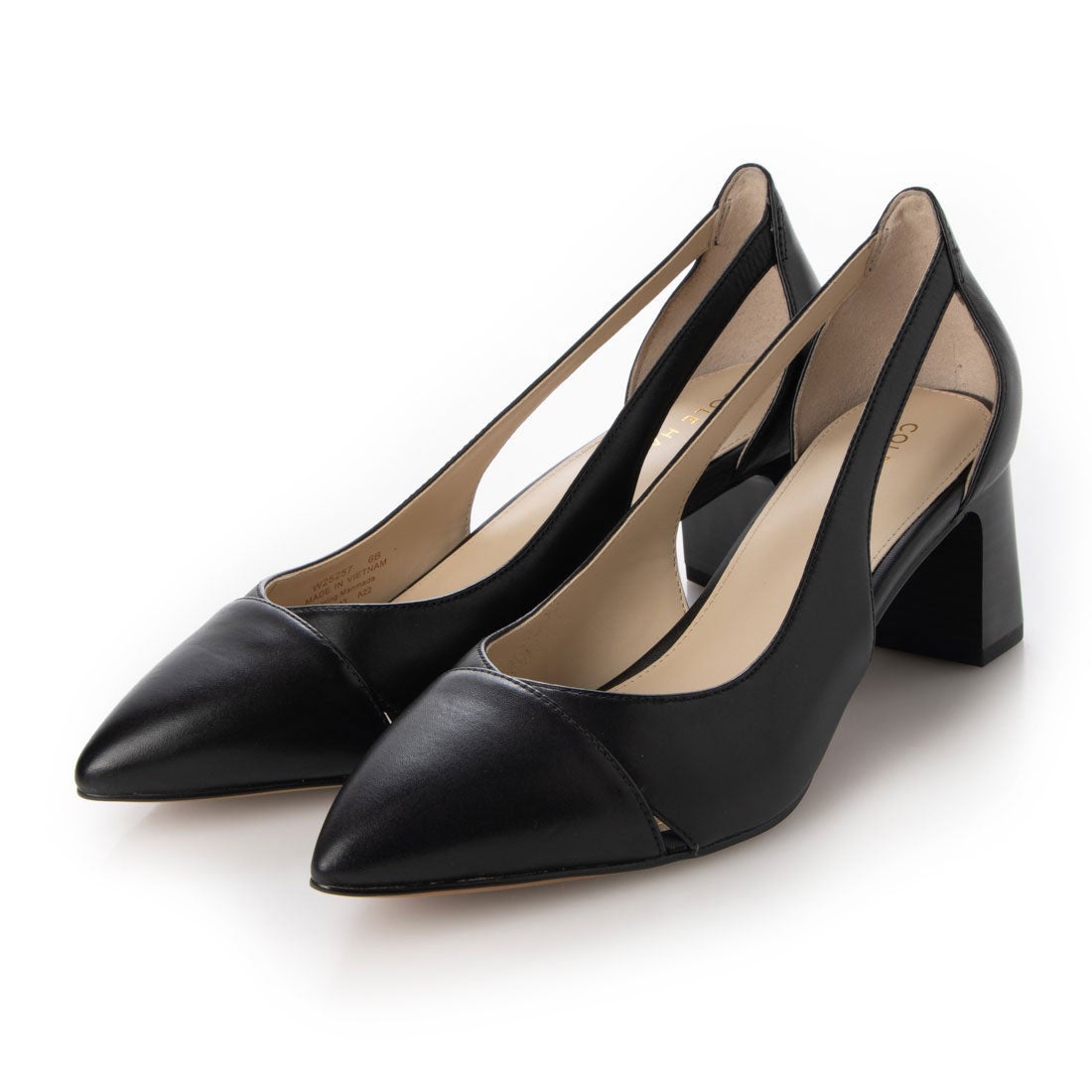 美品】COLE HAAN ブラックパンプス（美品】COLE HAAN ブラックパンプス 