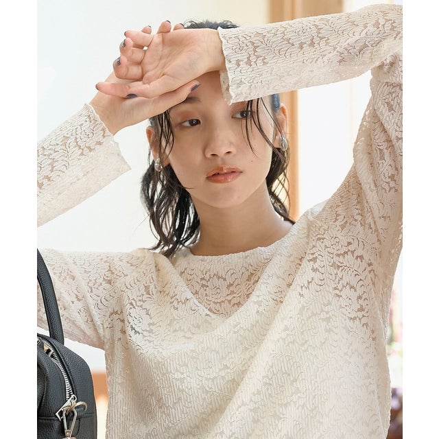 プリーツレースクルーネックL/S （OFF WHITE）