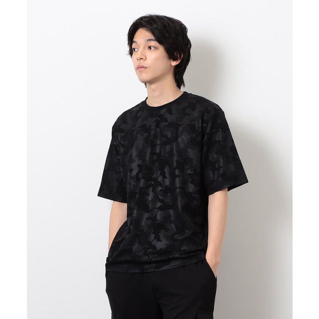 エンボスプリント Tシャツ （ブラック）