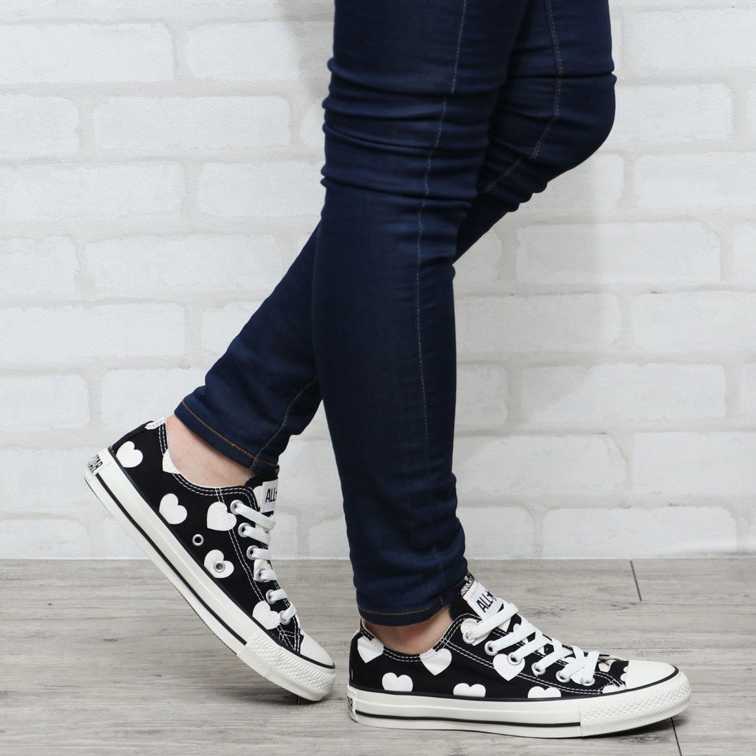 コンバース CONVERSE オールスター フルハーツ OX （ブラック 