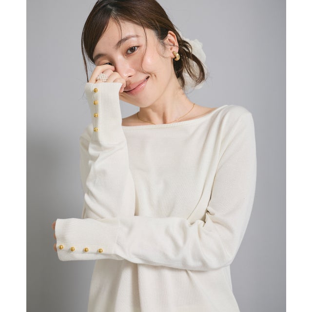 袖金ボタンボートネックニットトップス （Ivory）