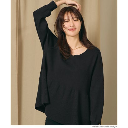 Vネックペプラムニットトップス （Black）｜詳細画像