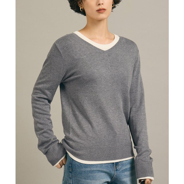 モイスチャーVネックニットトップス （Gray）