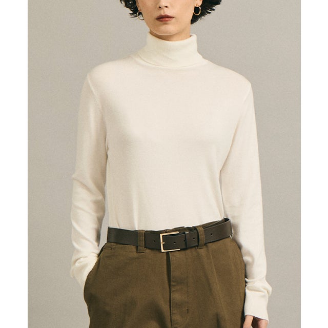モイスチャーハイネックニットトップス （Ivory）