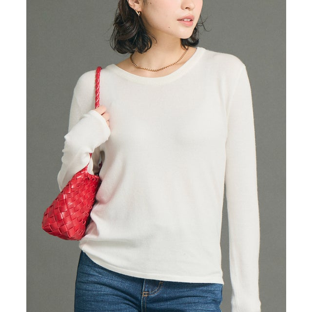 モイスチャークルーネックニットトップス （Ivory）