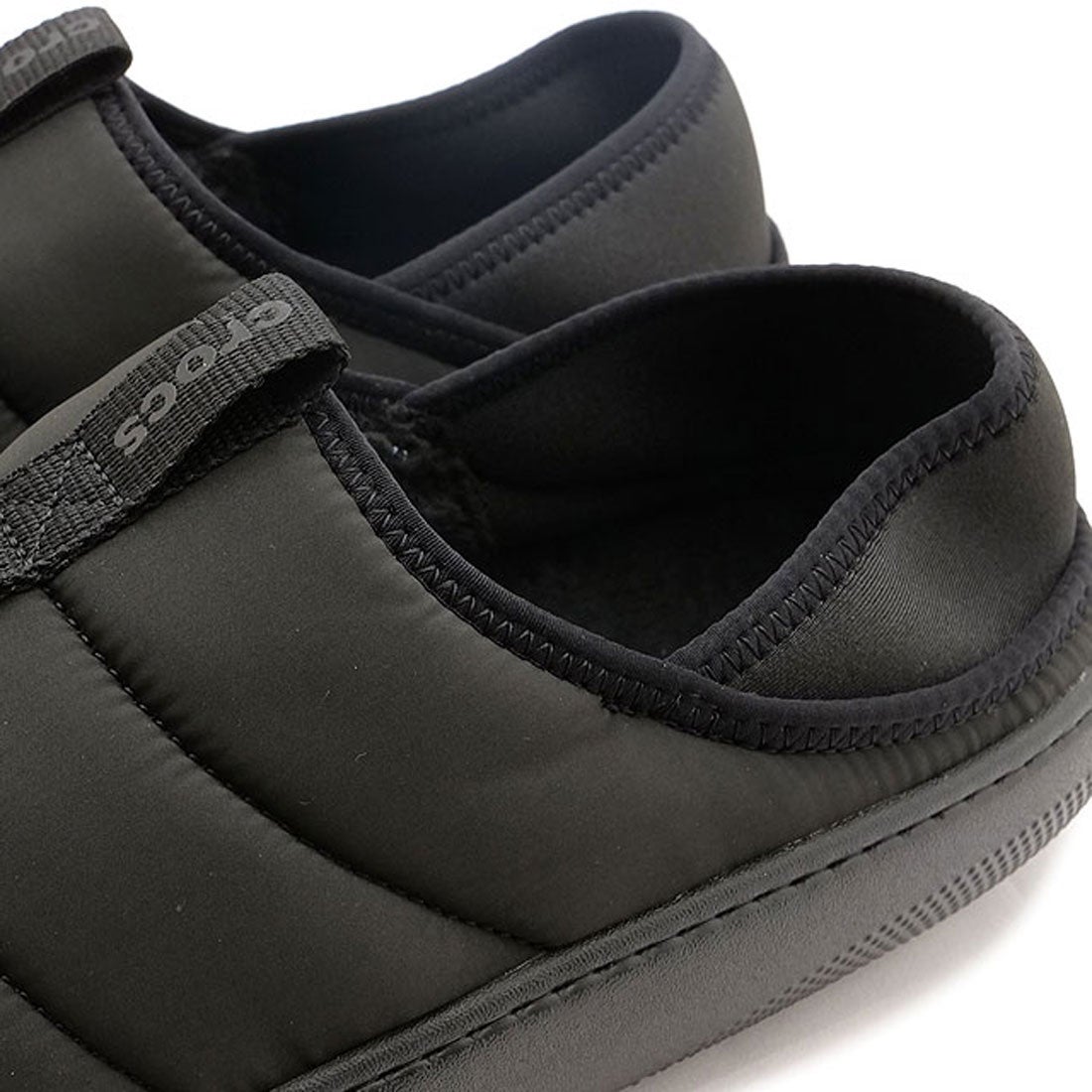 クロックス crocs Classic Puff Moc Black/Black [210706-060 FW24Q4] （Black ...