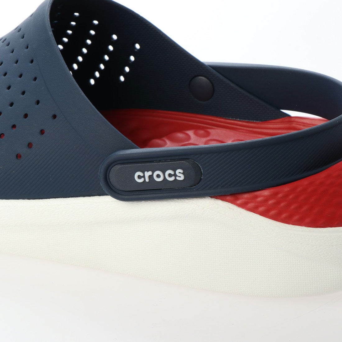 クロックス crocs LITERIDE CLOG ライトライド クロッグ サンダル （ネイビー×ペッパー） -靴＆ファッション通販  ロコンド〜自宅で試着、気軽に返品