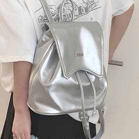 フェイクレザーリュック レディース 10代 20代 30代 韓国ファッション カジュアル おしゃれ バッグ バック 鞄 大容量 リュックサック 黒 白 （シルバー）