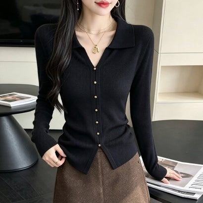 ドゥー ベル Doux Belle 襟付きスキッパーサイドギャザー長袖ニットプルオーバー レディース トップス （ブラック）｜詳細画像