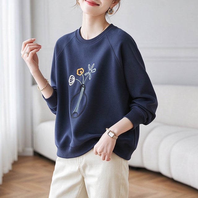 フラワー刺繍クルーネック長袖スウェットプルオーバ レディース トップス （ネイビー）