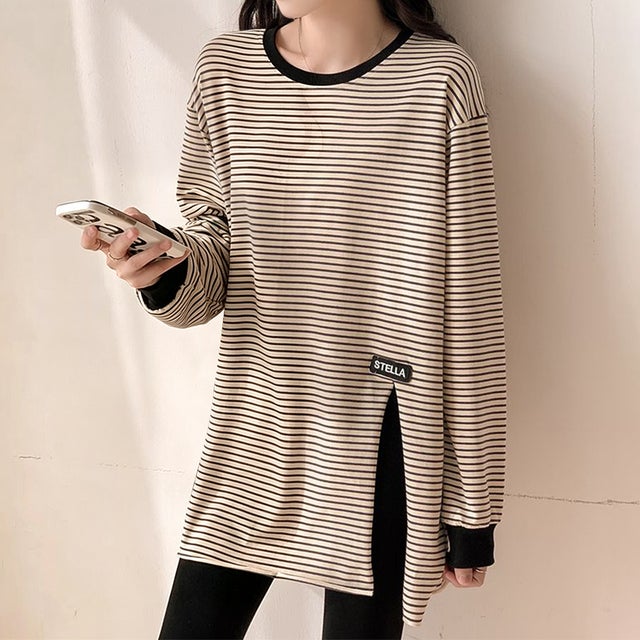 ボーダー柄サイドスリット長袖Tシャツ レディース トップス （ベージュ）