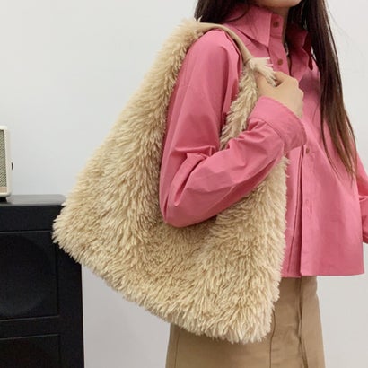 ドゥー ベル Doux Belle シャギーファーボリュームトートバッグ レディース バッグ （カーキ）｜詳細画像