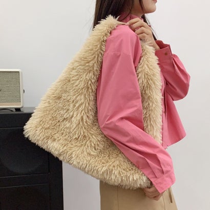 ドゥー ベル Doux Belle シャギーファーボリュームトートバッグ レディース バッグ （カーキ）｜詳細画像