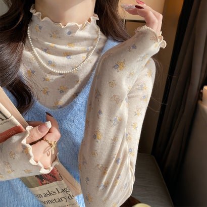 ドゥー ベル Doux Belle レトロ小花柄メロウフリルハイネック長袖カットソー レディース トップス （ベージュ）｜詳細画像