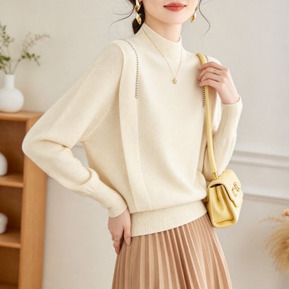 ドゥー ベル Doux Belle スタッズ調デザインプチハイネック長袖ニットプルオーバー レディース トップス （ベージュ）｜詳細画像