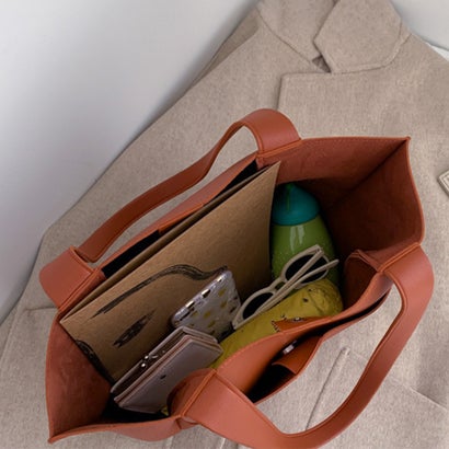 ドゥー ベル Doux Belle レザー調トートバッグ レディース バッグ （ダークベージュ）｜詳細画像