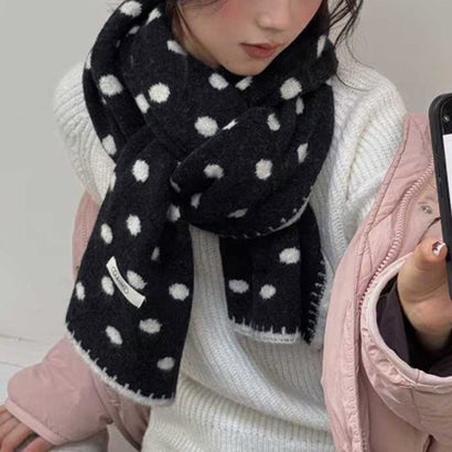 ドゥー ベル Doux Belle ドット柄ふわもこマフラー レディース マフラー （B）｜詳細画像