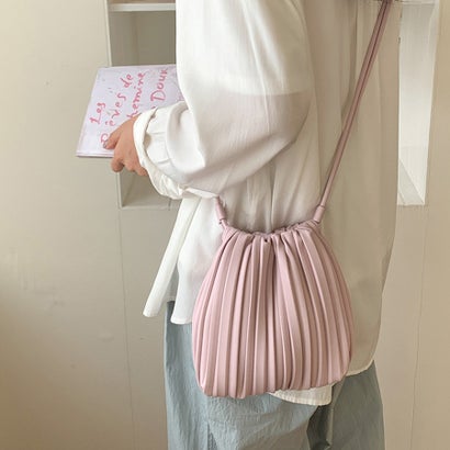 ドゥー ベル Doux Belle プリーツデザイン巾着ショルダーバッグ レディース バッグ （ピンク）｜詳細画像