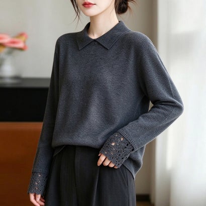ドゥー ベル Doux Belle 襟付き袖口花柄レースカフス長袖ニットプルオーバー レディース トップス （ダークグレー）｜詳細画像