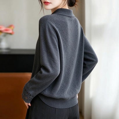 ドゥー ベル Doux Belle 襟付き袖口花柄レースカフス長袖ニットプルオーバー レディース トップス （ダークグレー）｜詳細画像