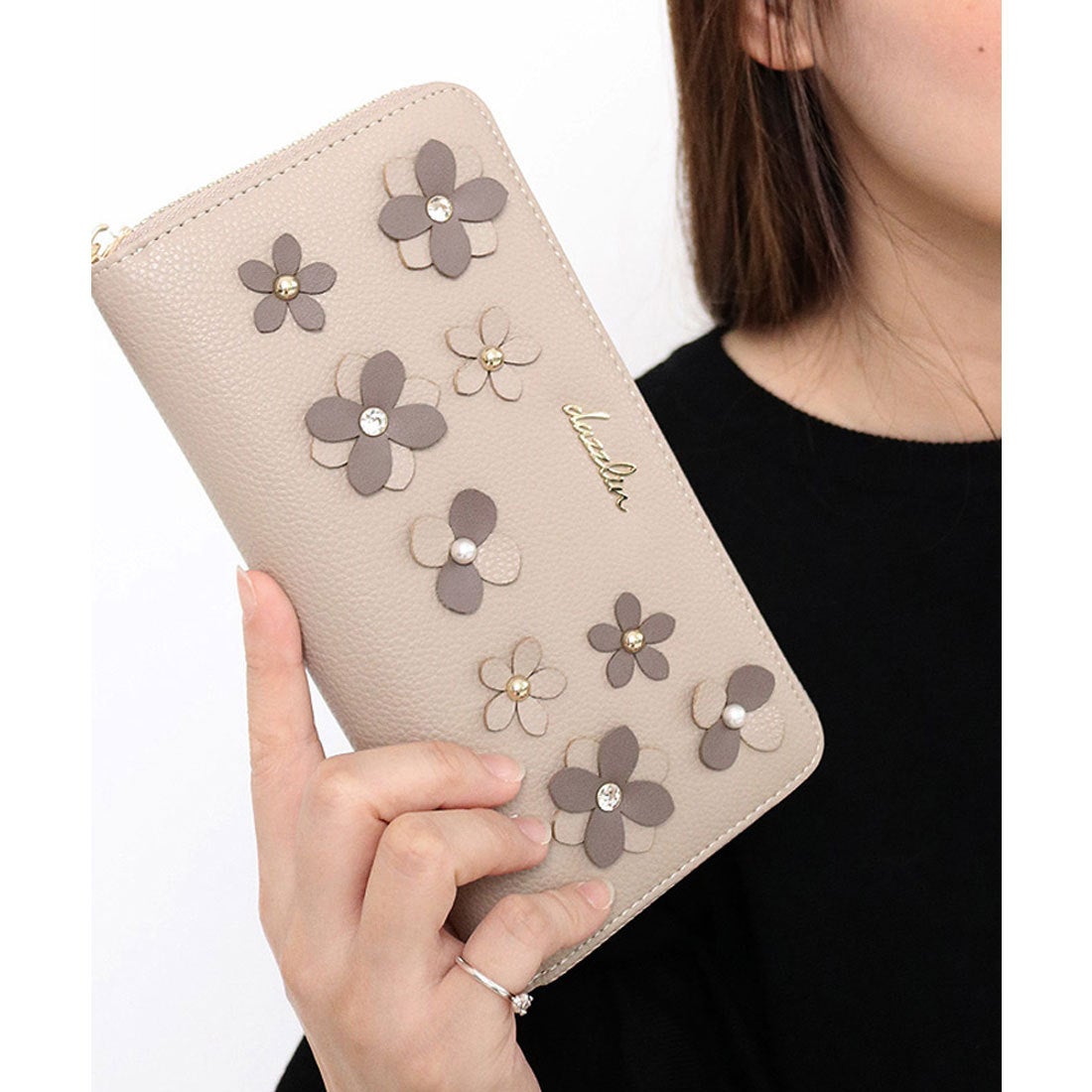 ダズリン dazzlin フラワーモチーフラウンド長財布 （BEIGE） -靴 
