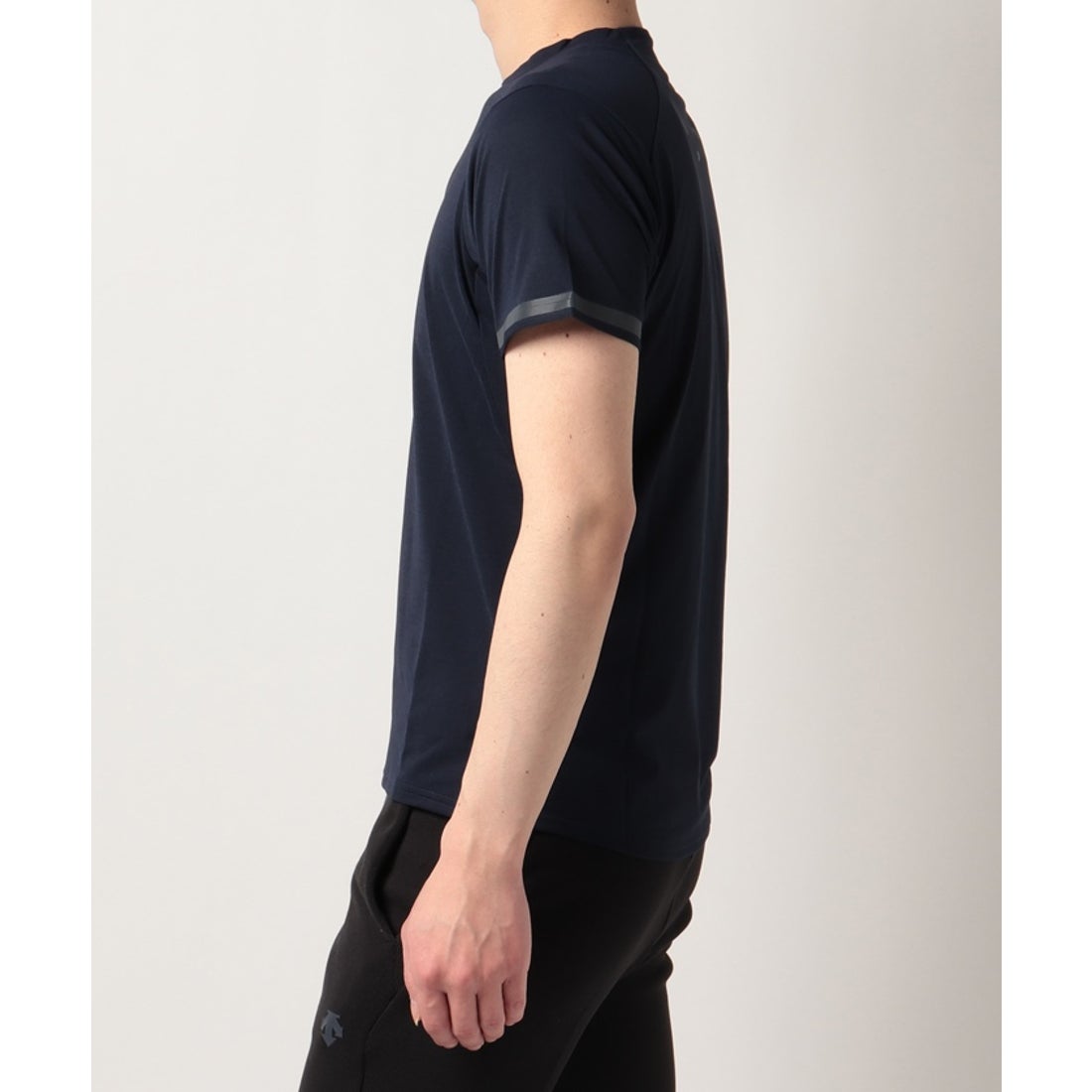 DESCENTE トレーニング DRY 半袖シャツ【アウトレット】 （ブラック