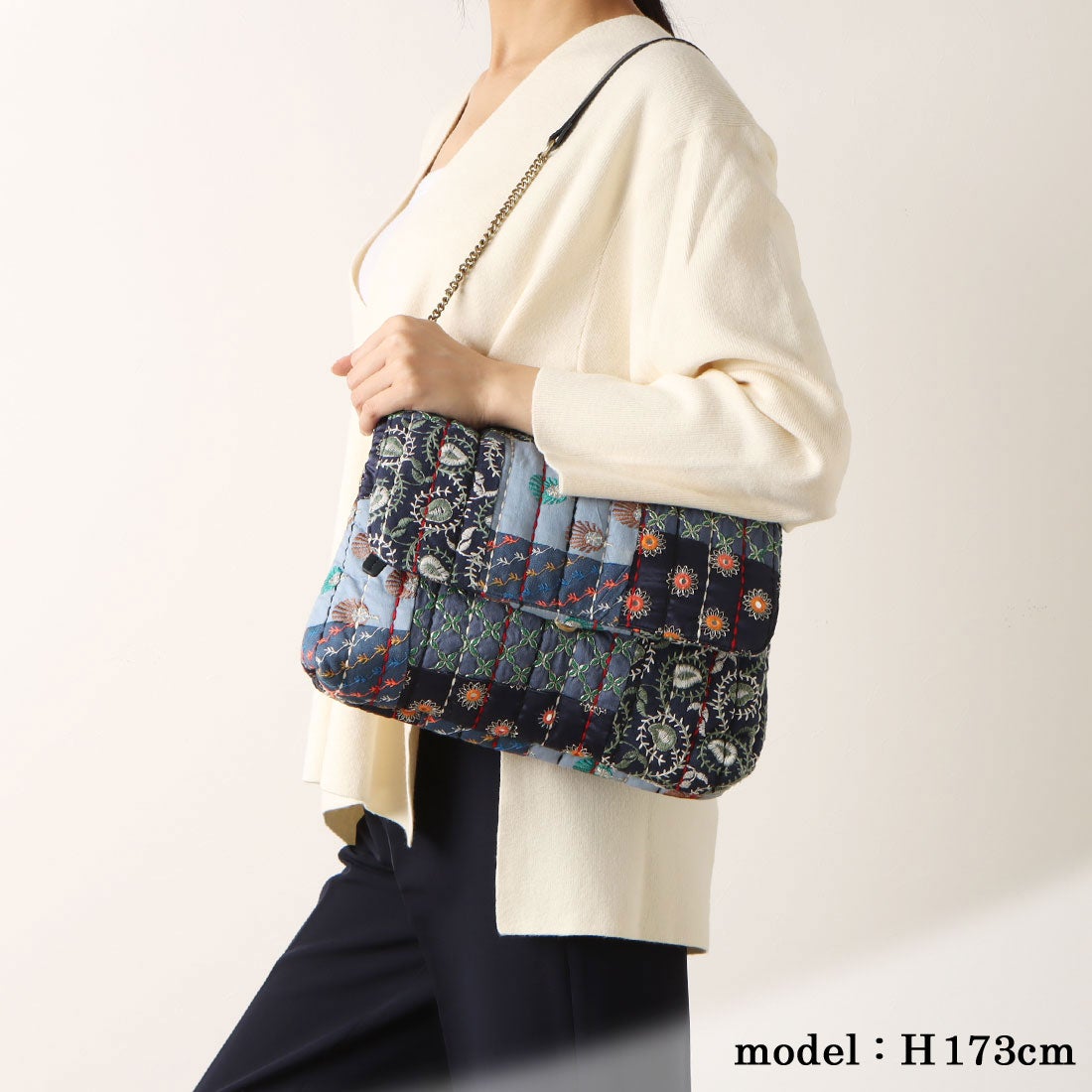 デシグアル Desigual 刺繍素材とチェーンストラップ付きクロスボディ 