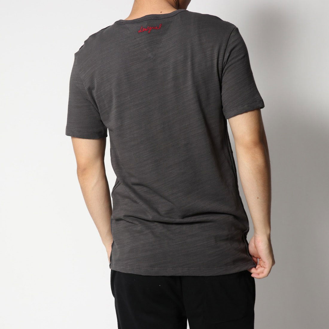 デシグアル Desigual トライバルプリントシンプルTシャツ （BLACK 