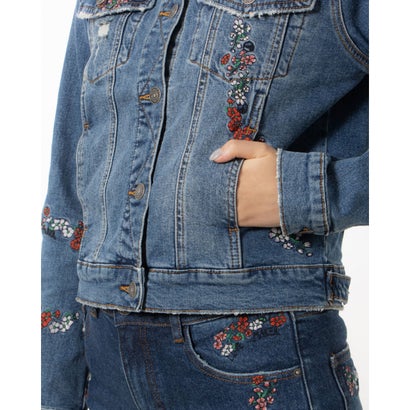 デシグアル Desigual 刺繍 デニムトラッカージャケット （ブルー）｜詳細画像