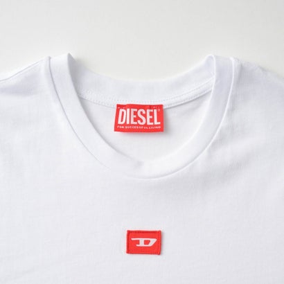 Tシャツ キッズ JERSEY T-SHIRT WITH RED D PATCH J02501 0GRAI （ホワイト(K100)）｜詳細画像