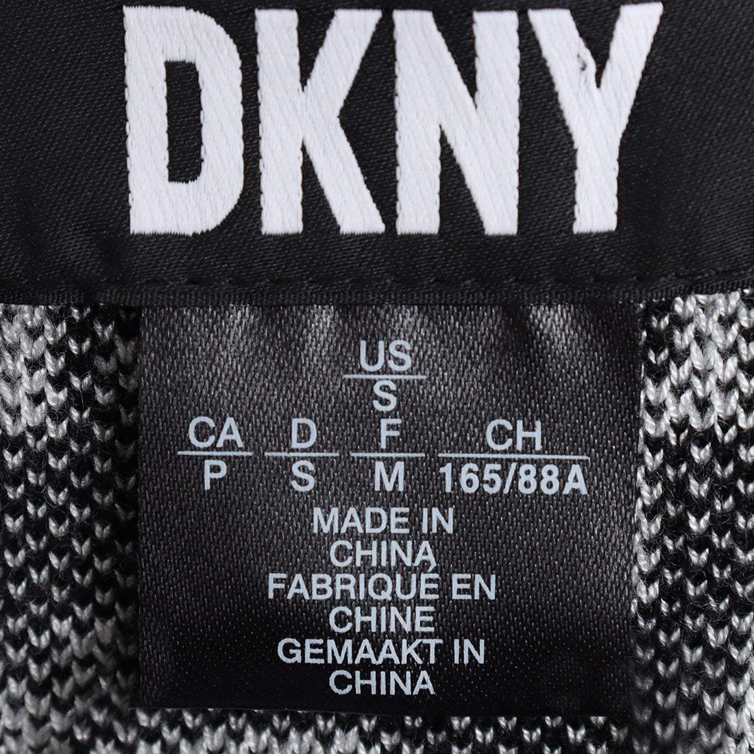 ダナキャランニューヨーク DKNY ☆$134 ダナキャランニューヨーク DKNYロゴ柄半袖ニットワンピース （ブラックxホワイト）