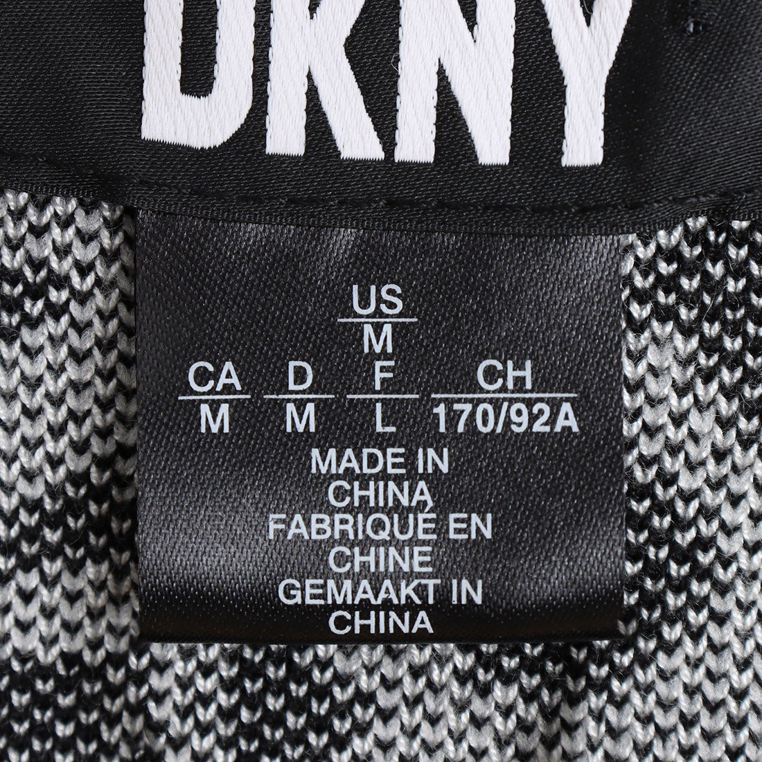 ダナキャランニューヨーク DKNY ☆$134 DKNYロゴ柄半袖ニット
