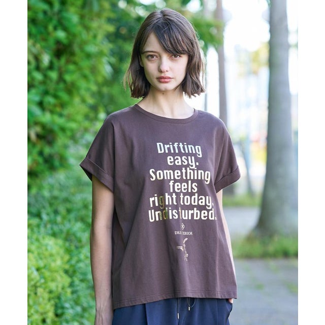 ◆箔プリントドルマンスリーブ Tシャツ （ブラウン(044)）