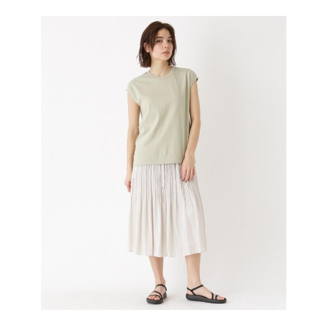 DRESSTERIOR ◇AURALEE(オーラリー)コットンノースリーブカットソー 